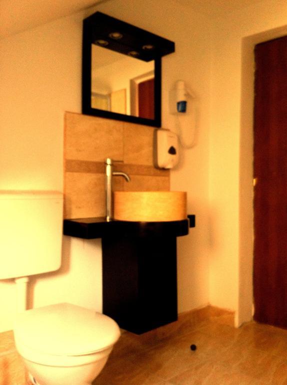 Chic City Rooms Сигишоара Екстериор снимка